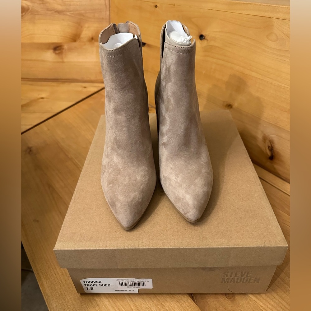 Steve Madden Women's Beige Ankle Booties